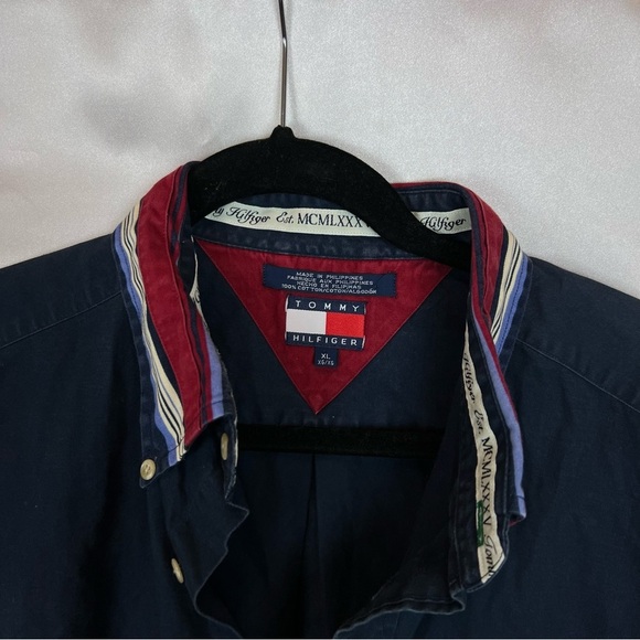 Mens Tommy Hilfiger Navy Blue embroidered button up w/ striped collar - relaxed - Picture 2 of 6